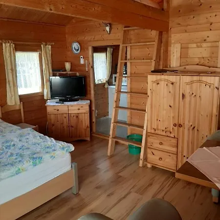 Дом отдыха Ferienhaeuser Waldidyll Canow