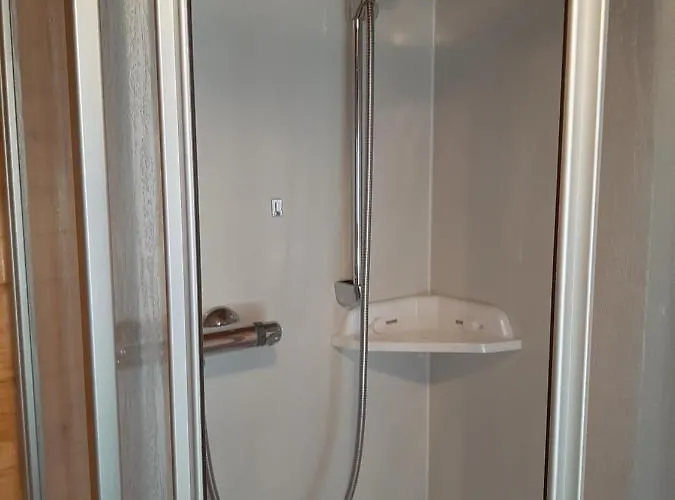 בית נופש Ferienhaeuser Waldidyll *